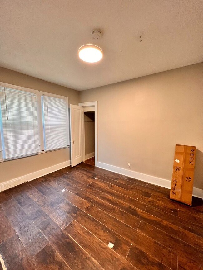 Foto del edificio - 14617 Cedargrove St