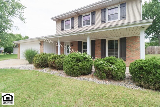 Building Photo - Newly updated home!  ***MOVE IN RENT SPECI...