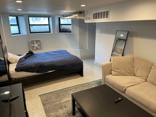 Foto del edificio - 3281 W Wrightwood Ave