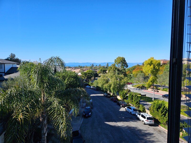 28151 Highridge Rd, Rancho Palos Verdes, CA 90275 Room for Rent in