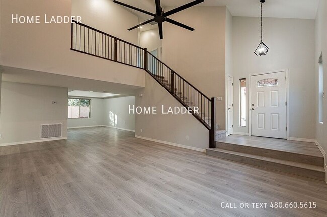 Building Photo - Stunning, Fully Renovated North Phoenix Ho...