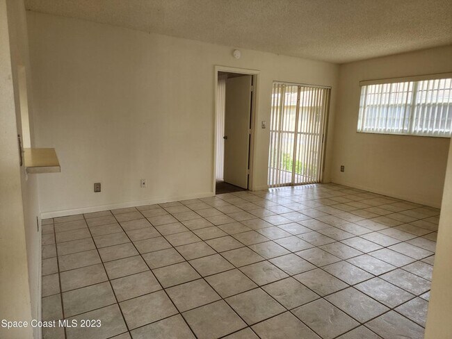 Foto del edificio - 1601 Sunny Brook Ln