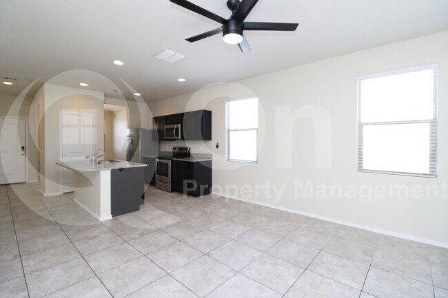 Foto del edificio - 11605 E Lupine Ln