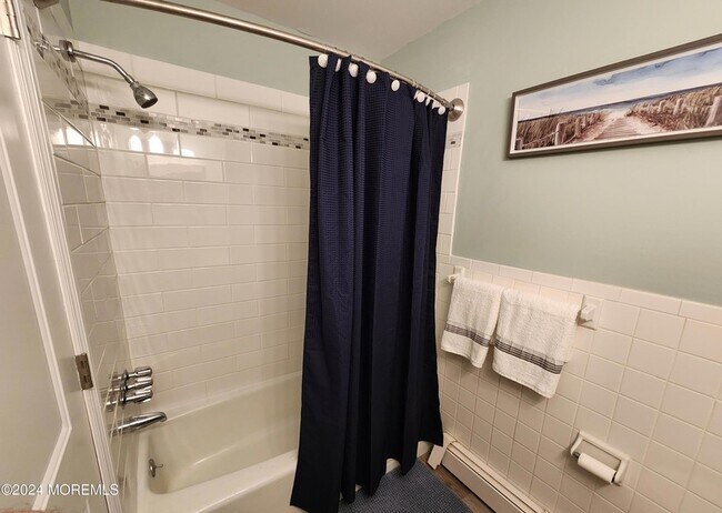 Foto del edificio - 709 N Ocean Avenue Unit 9