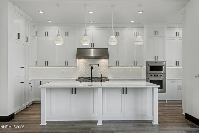 Foto del edificio - 20765 Parc Forêt Dr