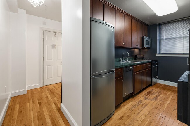 Foto del edificio - 3315 Pleasant Ave