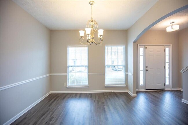 Foto del edificio - 649 Kenridge Dr