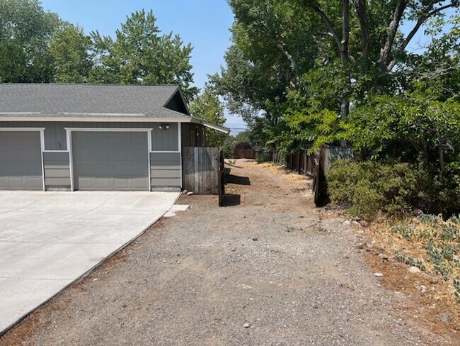 Foto del edificio - South Reno Stunner - Bring all of Your Toys!!