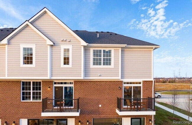 Foto del edificio - 49501 Cherry Hill Rd