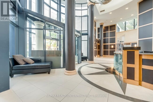 Building Photo - 2087 Lake Shore Blvd W