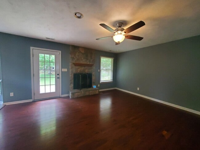 Building Photo - 7841 Gaelic Drive~ Springfield Crossing