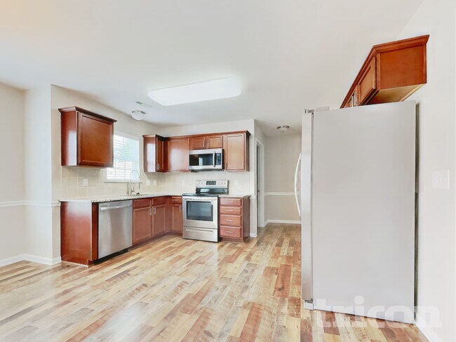 Foto del edificio - 5750 Misty Meadows Ct