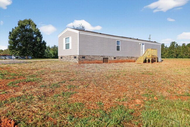Building Photo - Charming 2BR House in Lawndale