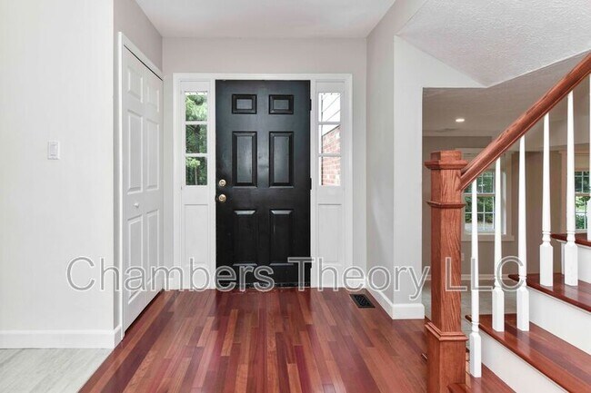 Foto del edificio - 12231 Westwood Hills Dr
