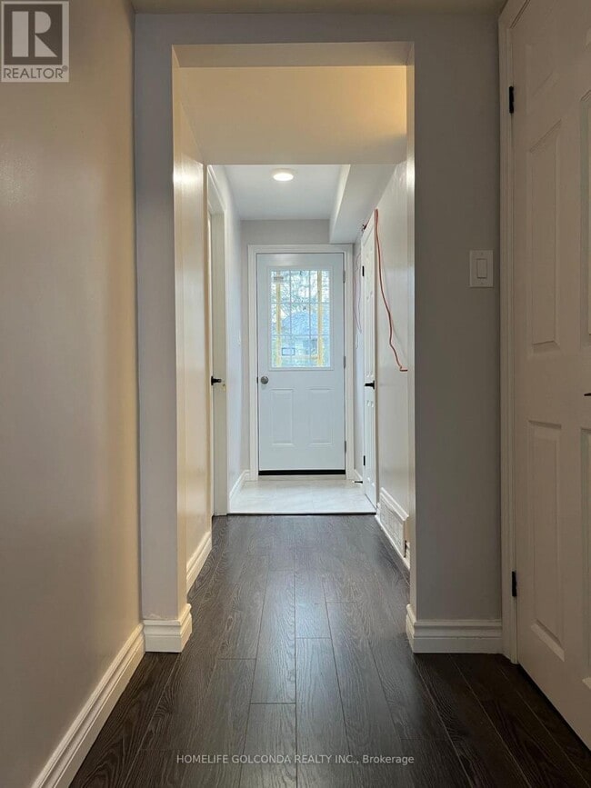 Building Photo - 293 Dunforest Ave