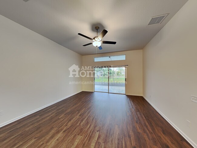 Foto del edificio - 10427 Hunters Haven Boulevard