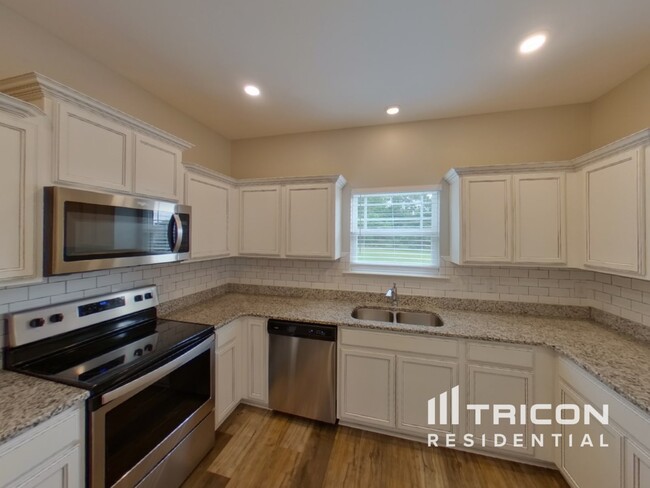 Building Photo - 1126 Starhurst Drive Murfreesboro TN