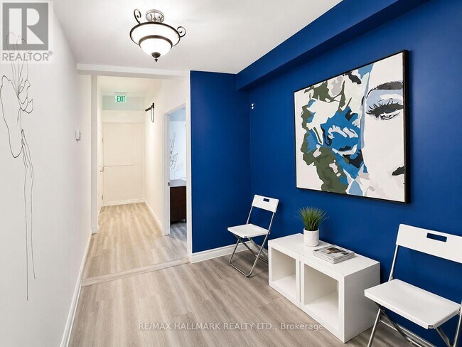 Photo du bâtiment - 866 Bathurst St