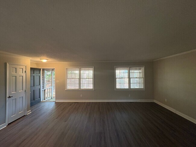 Foto del edificio - For Rent