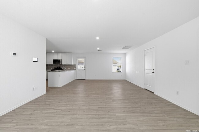 Building Photo - 306 Ambush Ridge