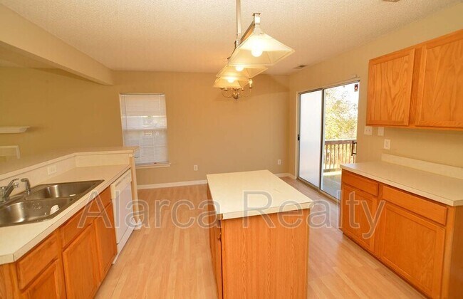 Foto del edificio - 10549 Katie Creek Ct