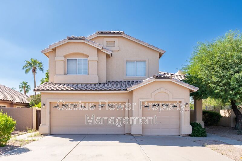 Foto principal - 970 N Willow St
