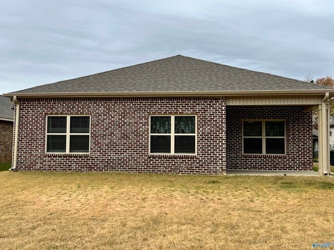 Building Photo - 14992 Westmeade Ln