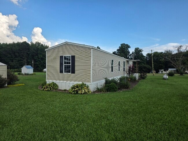 Building Photo - 3595 Co Rd 601