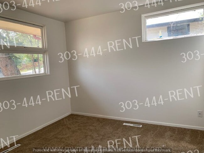 Foto del edificio - 3 bedrooms, 1 bathroom