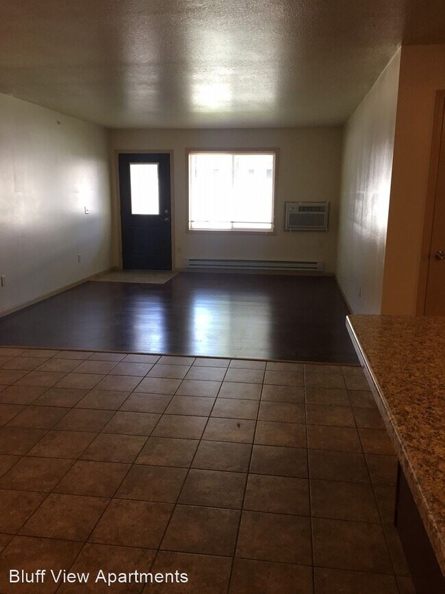 37173717 Mormon Coulee Rd, La Crosse, WI 54601 Room for Rent in La