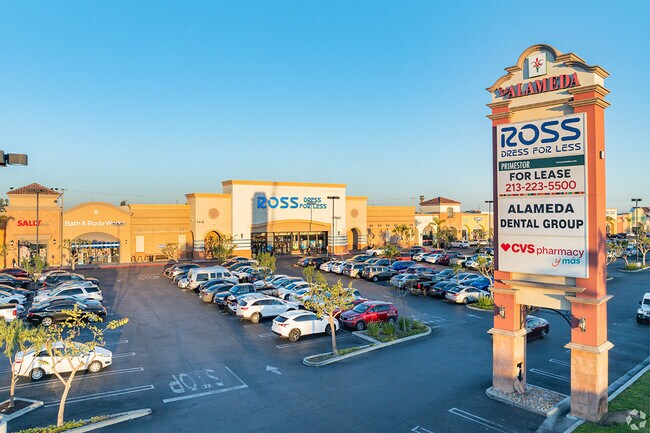 La Alameda Plaza has many stores and eateries to choose from.