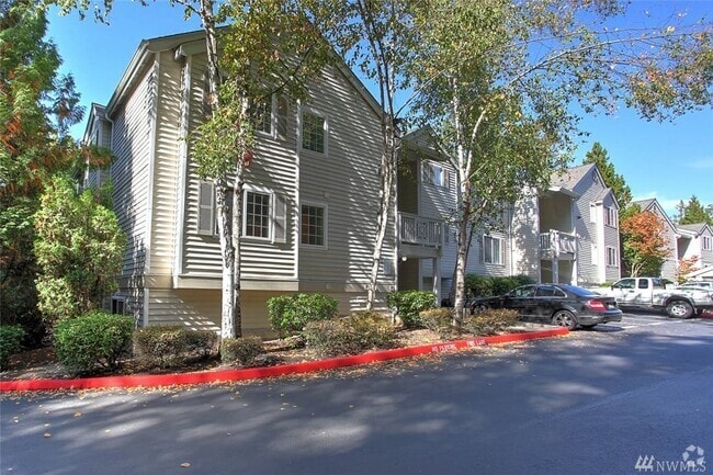 Building Photo - 1692 118th Ave SE