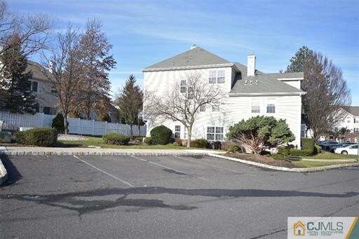 Building Photo - 1702 Ridgeview Ct