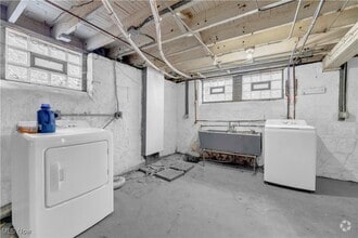 Building Photo - 2638 E 126th St