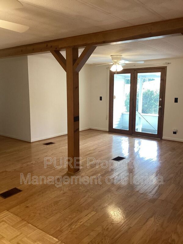 Building Photo - 5710 SW 64th St Rd