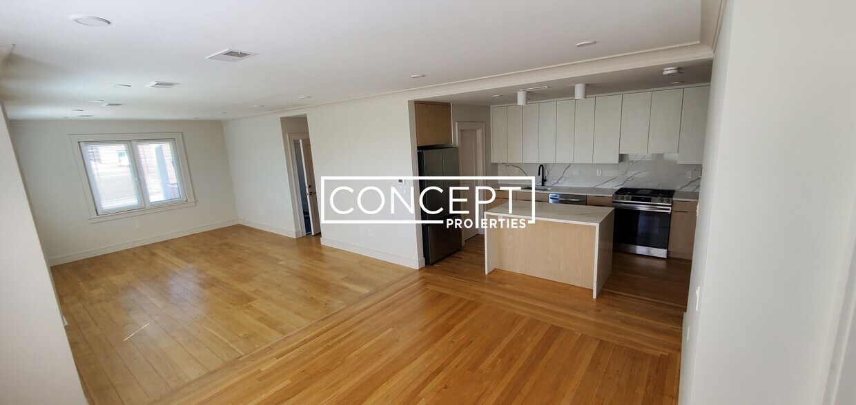Primary Photo - 18 Grampian Way