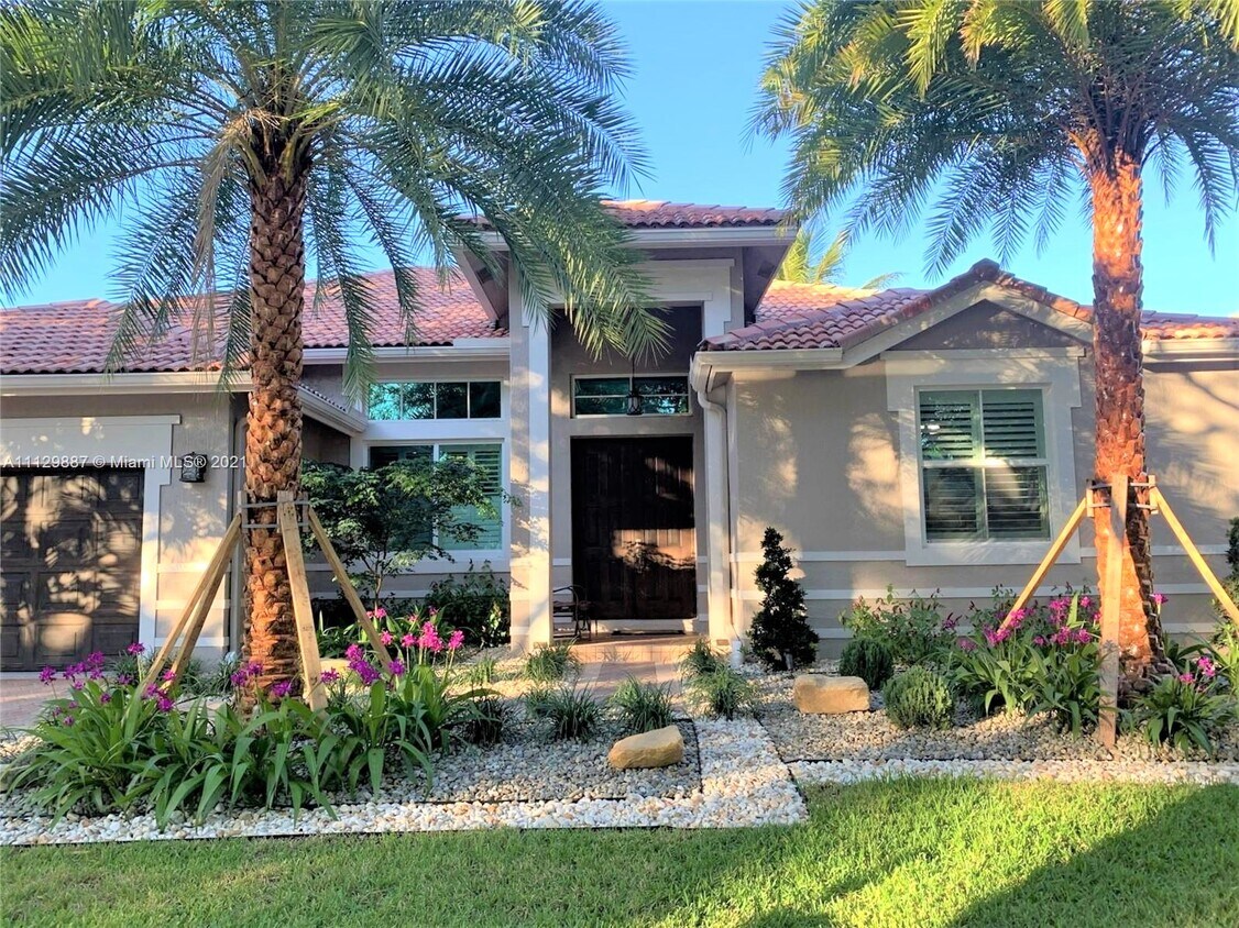 Primary Photo - 3672 Heron Ridge Ln