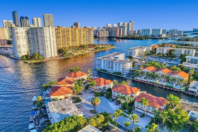 Foto del edificio - 3942 NE 171 St