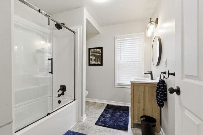 Photo - 219 Emerson Ave Apartment