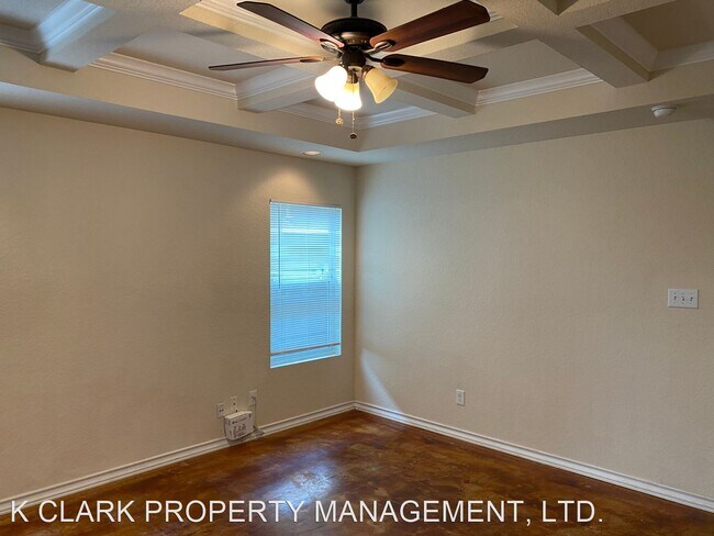 Foto del edificio - 3 br, 2.5 bath House - 4928 STOWERS BLVD