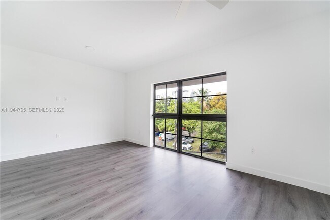 Building Photo - 1165 NW 8th Ave