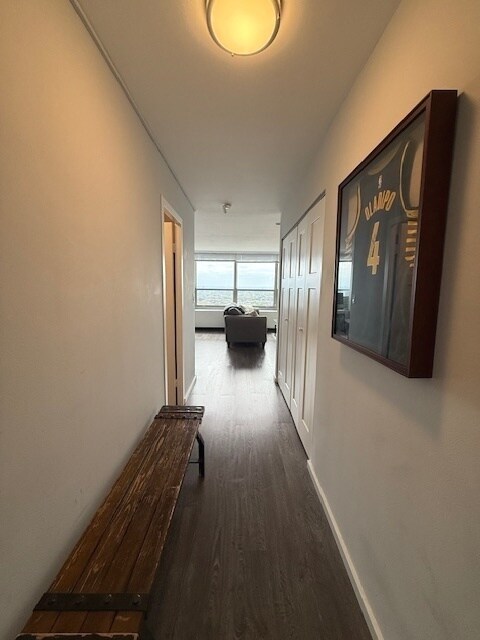 Building Photo - 3550 N Lake Shore Dr