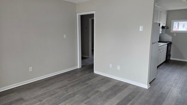 Foto del edificio - 214 N Discovery St