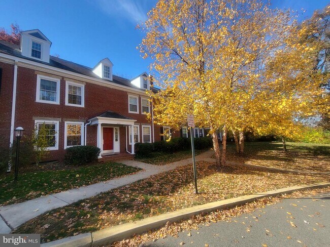 Foto del edificio - 3279 S Stafford St