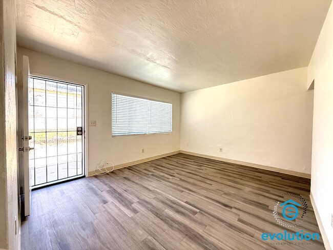 Foto del edificio - 10323 Park Ave