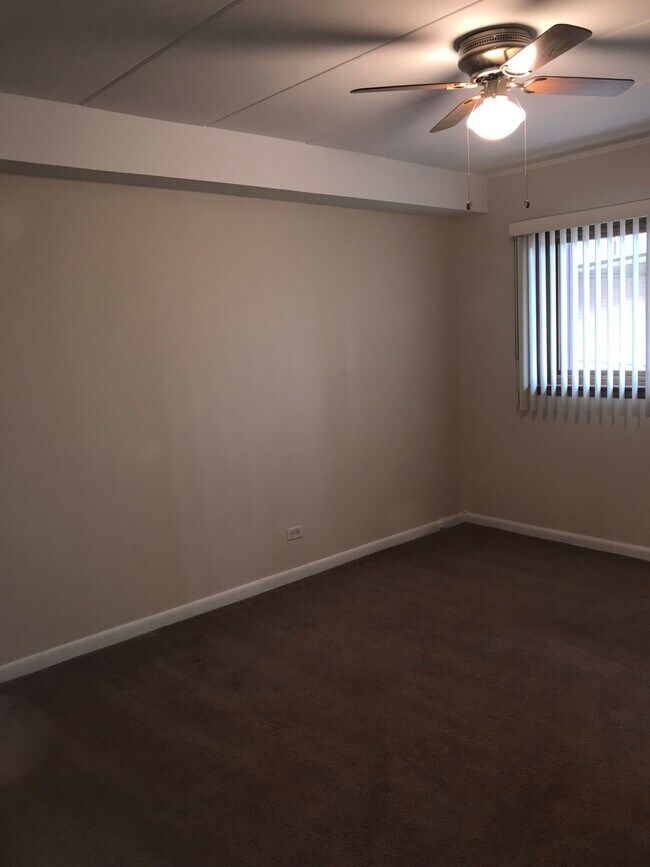 Foto del edificio - 9630 W Higgins Rd