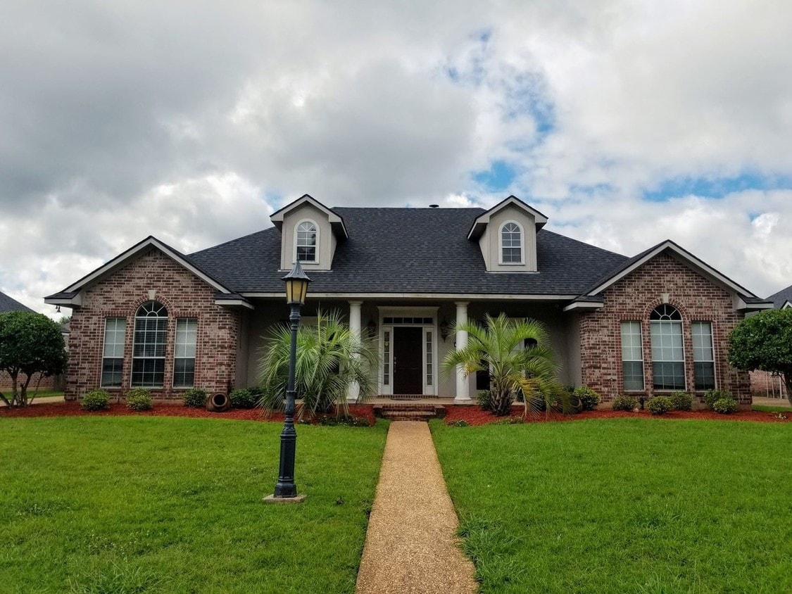 Primary Photo - 4 br, 2 bath House - 509 Demery