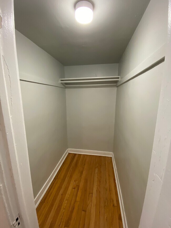 Foto del edificio - 7004 N Paulina St
