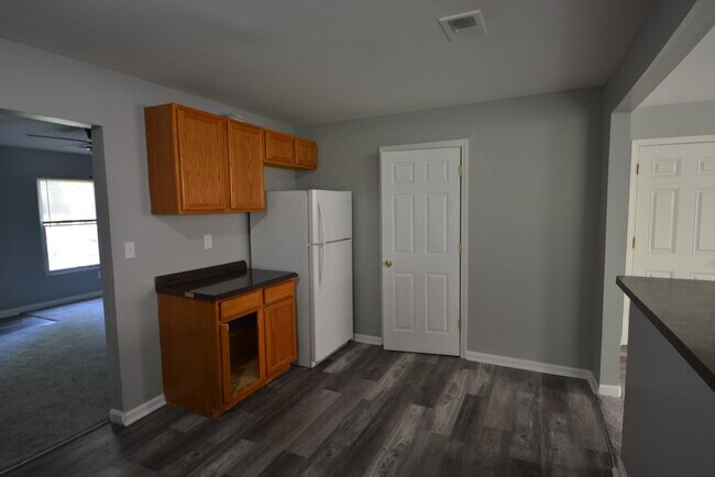 Foto del edificio - 10032 Regency Ct