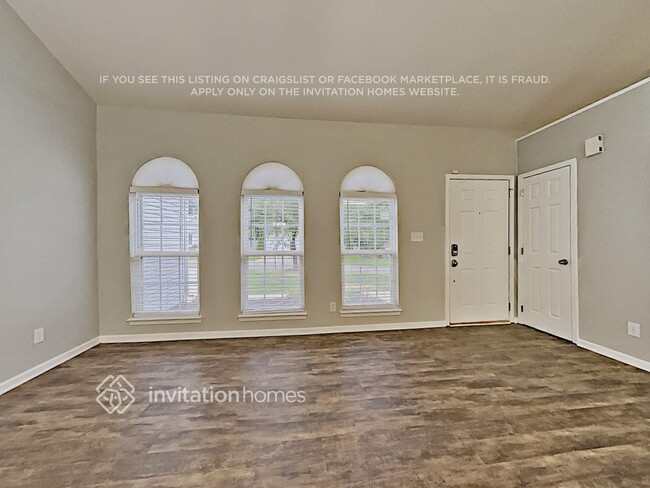 Building Photo - 106 Shining Armor Ct